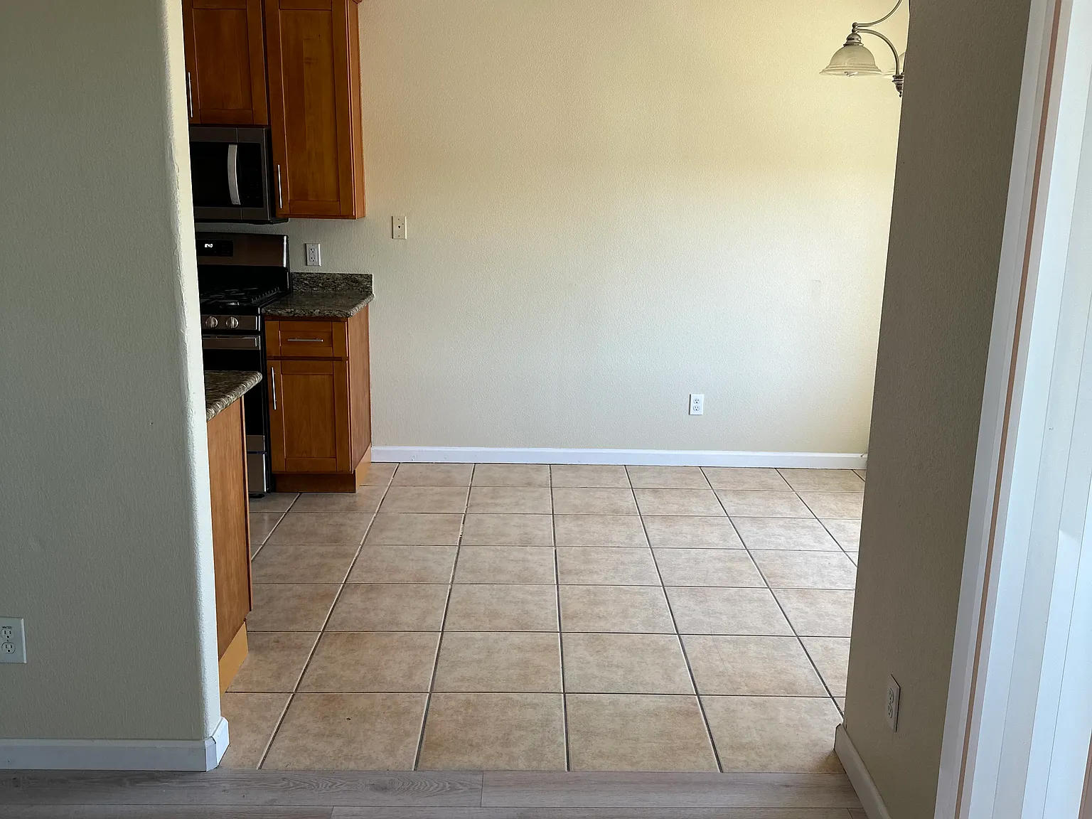 535 Marina Bay Pkwy — Photo 3