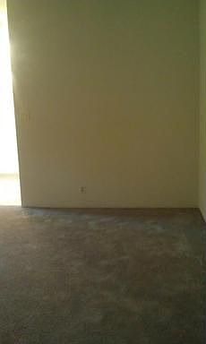 2nd image of 1312 G St APT 4