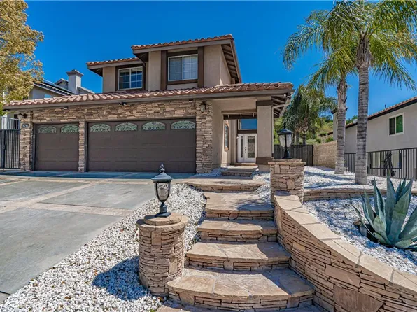 28756 Park Woodland Pl, Saugus, CA 91390