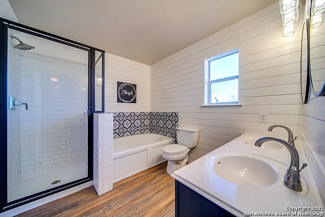 124 Latigo Ln — Photo 9