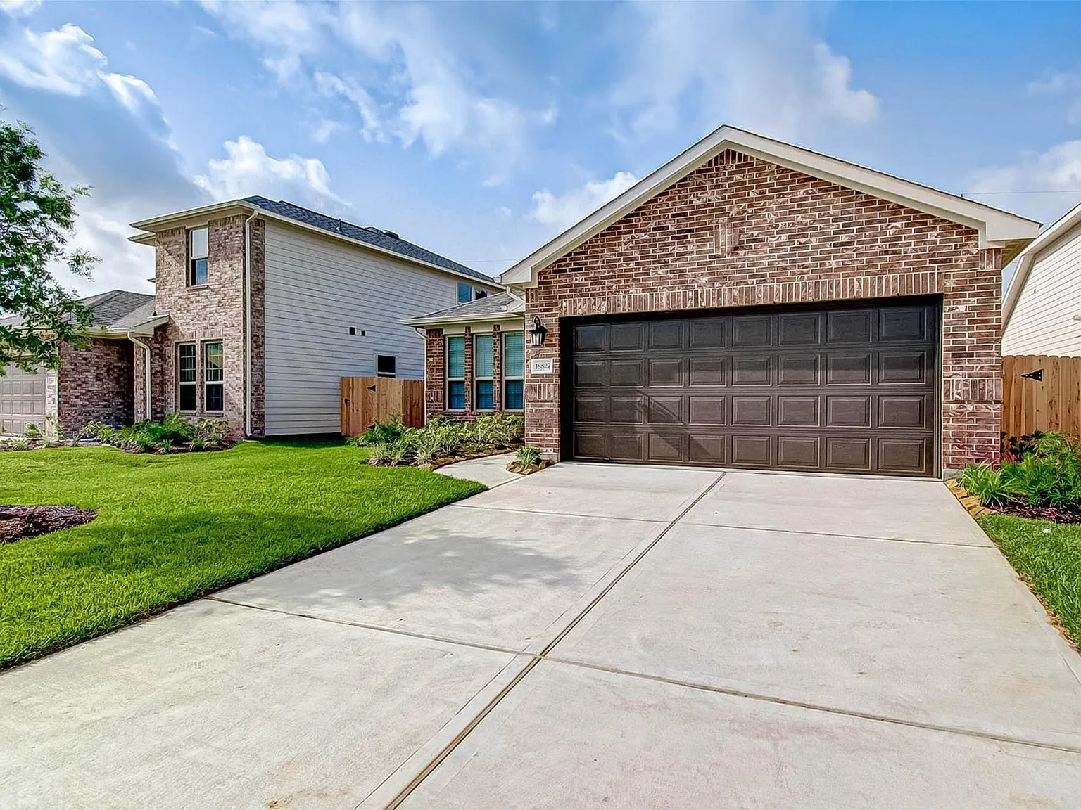 3 bed, 2.0 bath, 1797 sqft, $2,300 — Photo 4