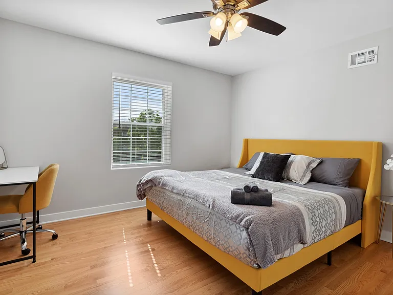 136 Ridge Ave #2 — Photo 9
