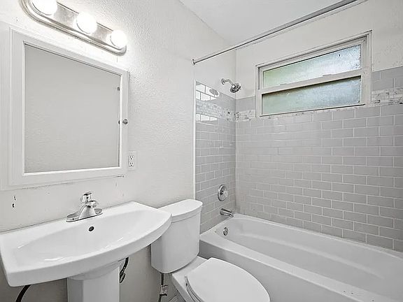3rd image of 5400 N 53rd St #B