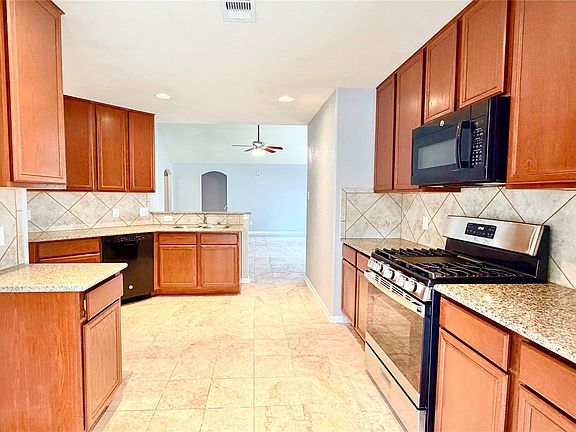 4th image of 2102 Indian Clearing Trl