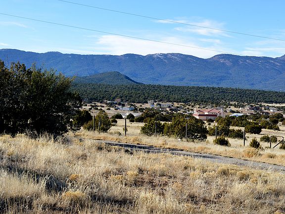 3rd image of 35 Vallecitos Dr