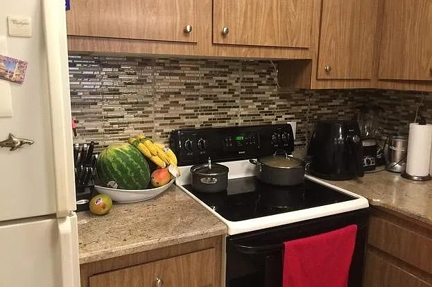 1323 Worcester Rd #TOP FLOOR — Photo 9