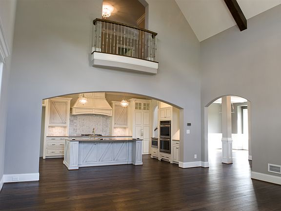 3rd image of 139 Cobblestone Walk Dr