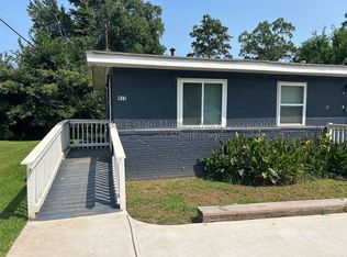 915 E Broadway St, Griffin, GA 30223
