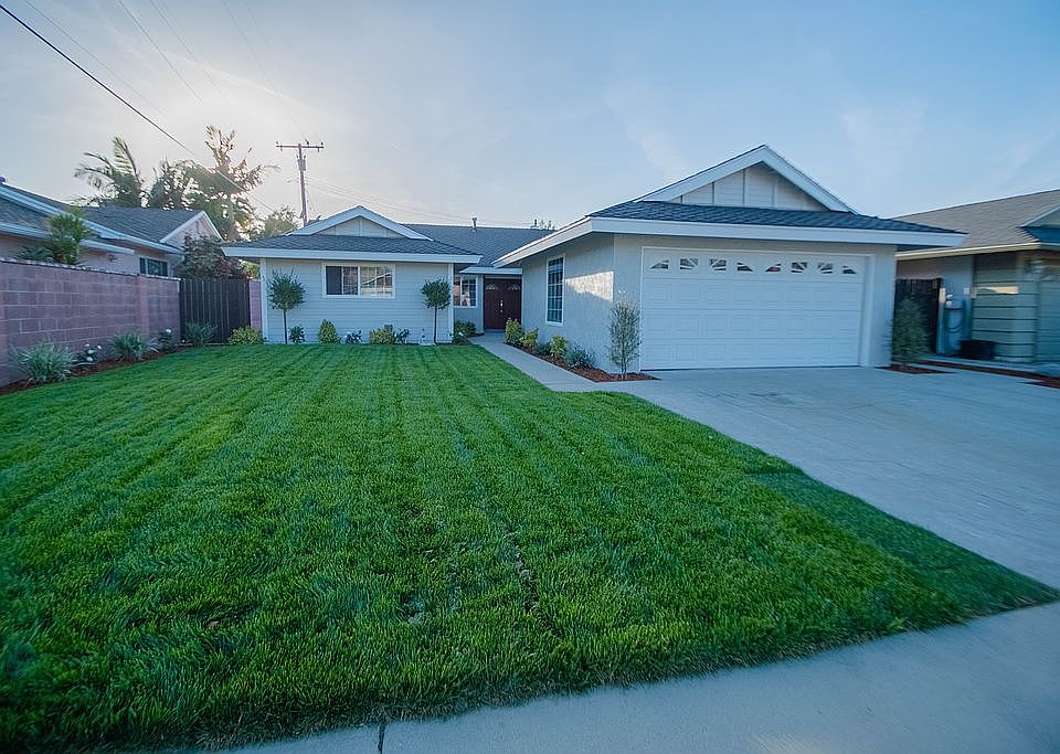 1st image of 10581 Hester Ave