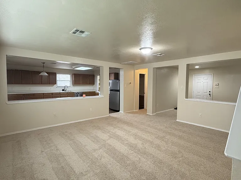 4105 Kings Canyon Dr — Photo 7