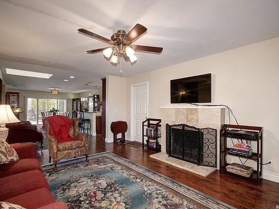 5th image of 2314 Knight Way