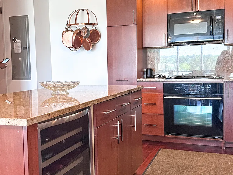 1 Broad St #12B — Photo 9