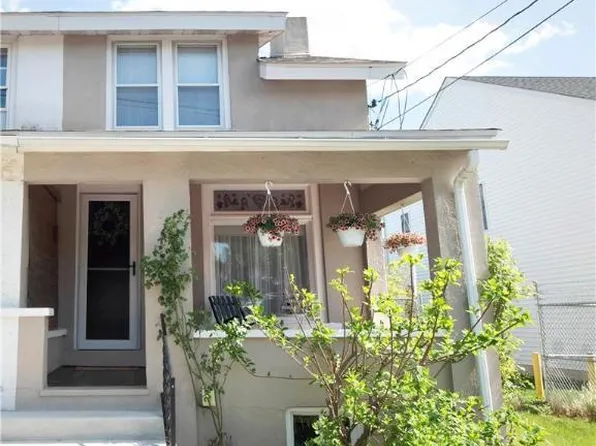 542 North St, Emmaus, PA 18049