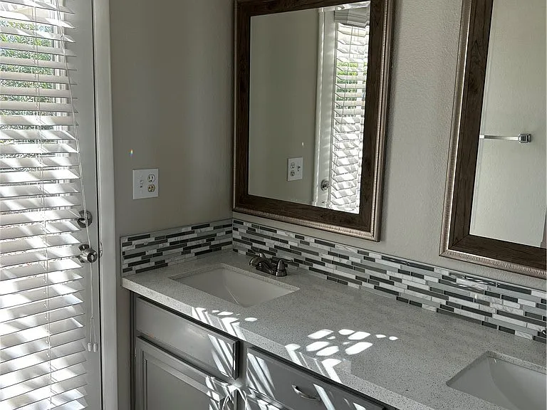 9613 Swan Bay Dr — Photo 12