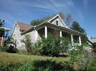 403 S 2nd St, Boonville, IN 47601