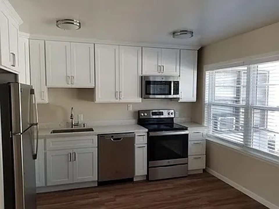 1st image of 494 N 4th St #4