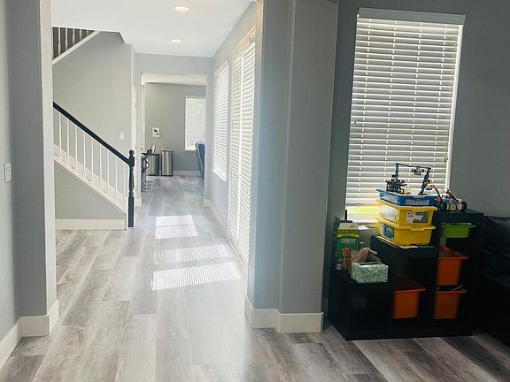 Pathway connecting Formal Living Room to Dinning Hall, Kitchen and Living Room