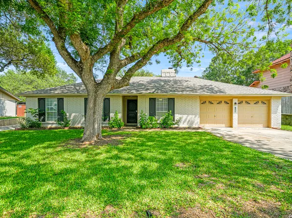 134 High Oak, Universal City, TX 78148