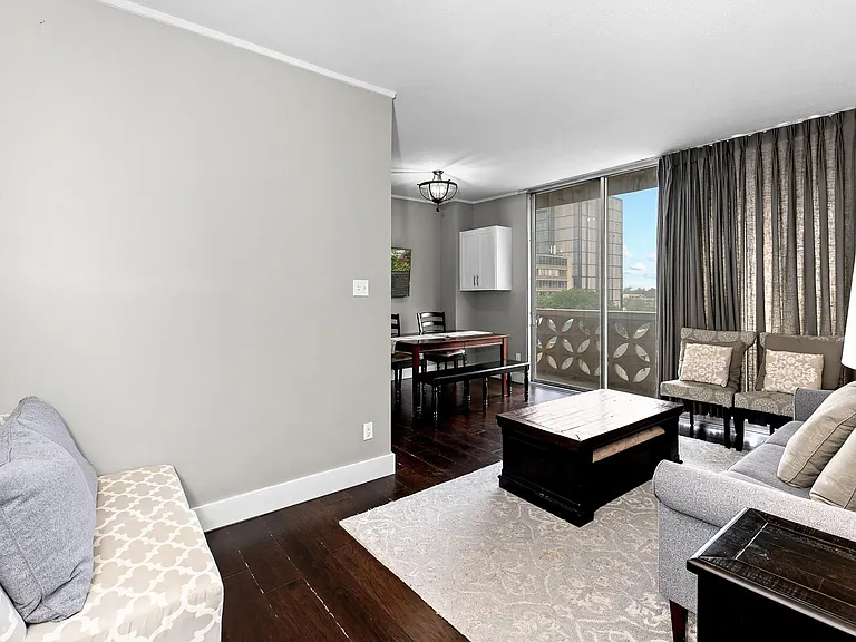 1801 Lavaca St #4C — Photo 9