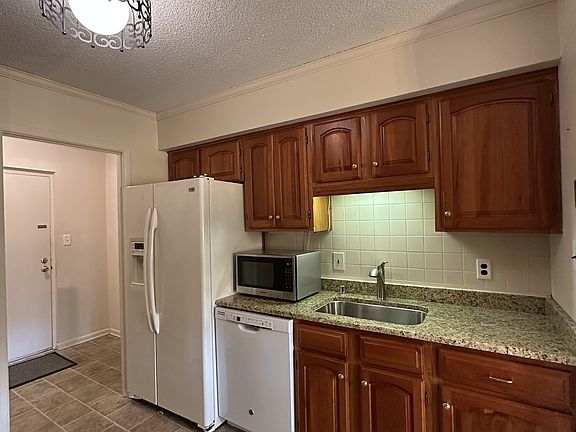 4th image of 3600 Rustic Ln #234-1-1