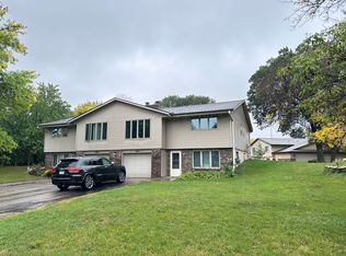 7331 Rosewood Ln N, Maple Grove, MN 55369