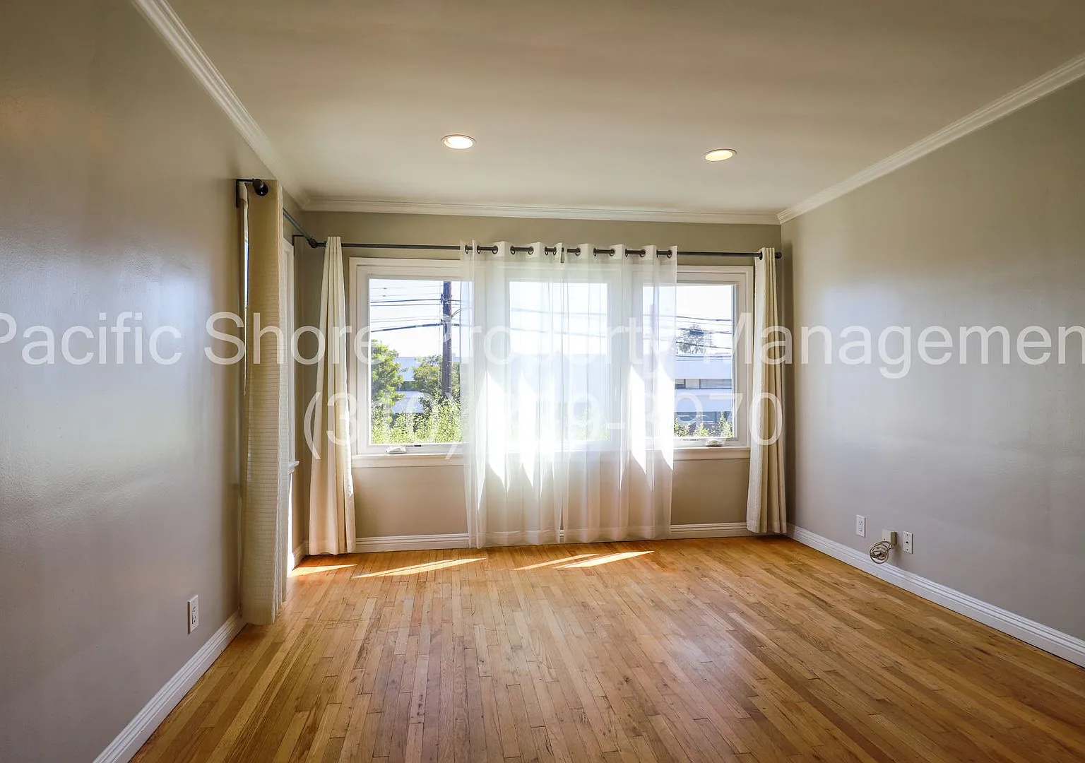 Nebraska Apartments — Photo 2