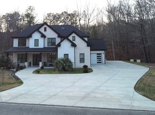 1260 Old Victron School Rd, Hoschton, GA 30548