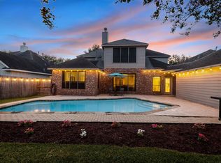 505 Cottage Grove Ct, League City, TX 77573