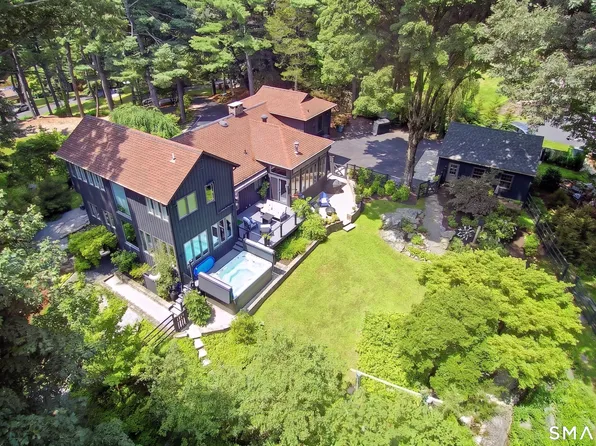 104 Stonecrest Road, Ridgefield, CT 06877