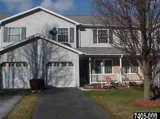 2877 Robin Rd, York, PA 17404