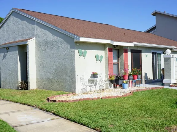 49 Pine Island Cir, Kissimmee, FL 34743