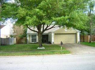 1714 Weaver Dr, Lutz, FL 33559