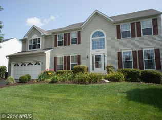 9305 E Carondelet Dr, Manassas Park, VA