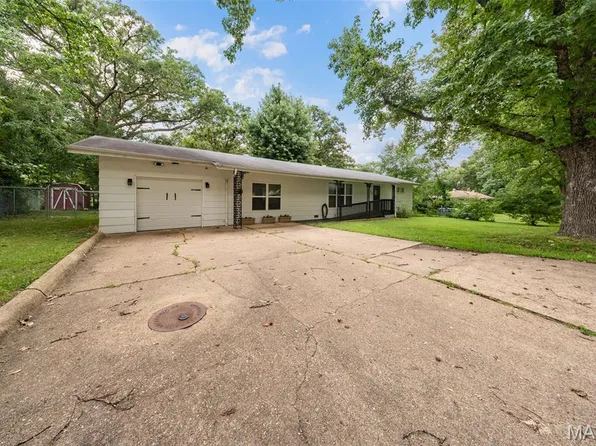 435 Forest Ln, Saint James, MO 65559