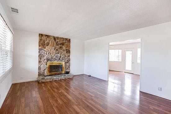 4th image of 7612 Hillrose Dr