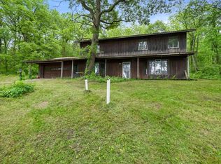 1151 Town Hall Rd, River Falls, WI 54022