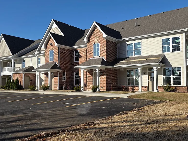 372 Timber Pointe Dr — Photo 3
