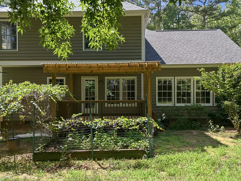 115 Lonebrook Dr — Photo 49