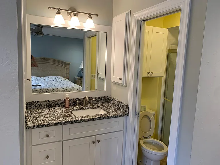 1120 SE 46th St #2F — Photo 14