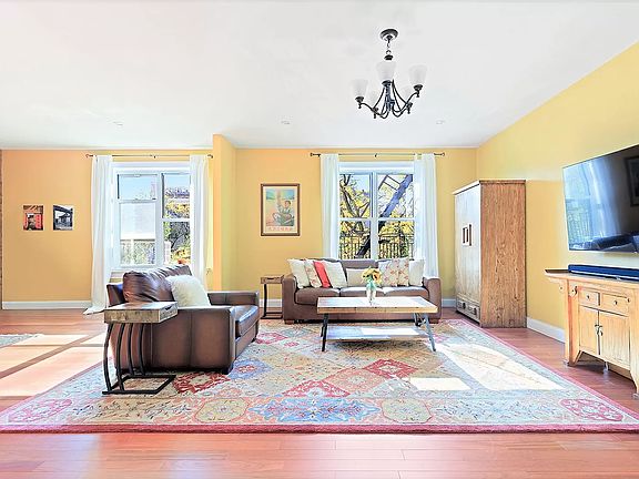 4th image of 225 Eastern Pkwy APT 3C
