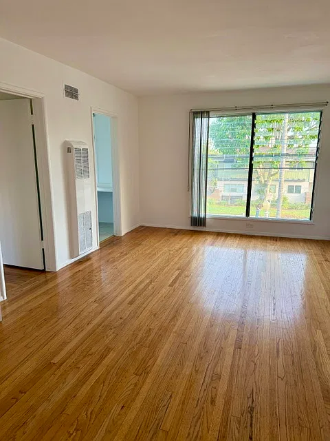 1 bed, 680 sqft, $2,100 — Photo 3