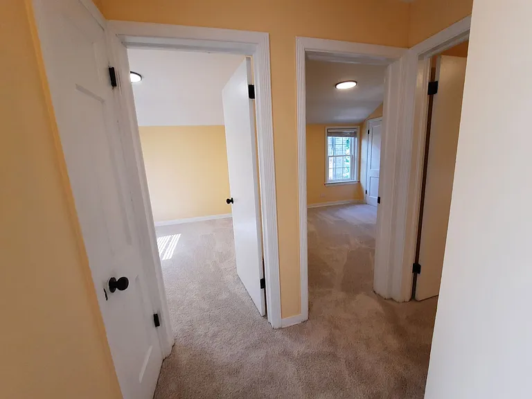 1720 Leland Ave — Photo 29