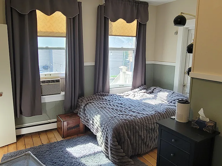 1035 E Brady St — Photo 10