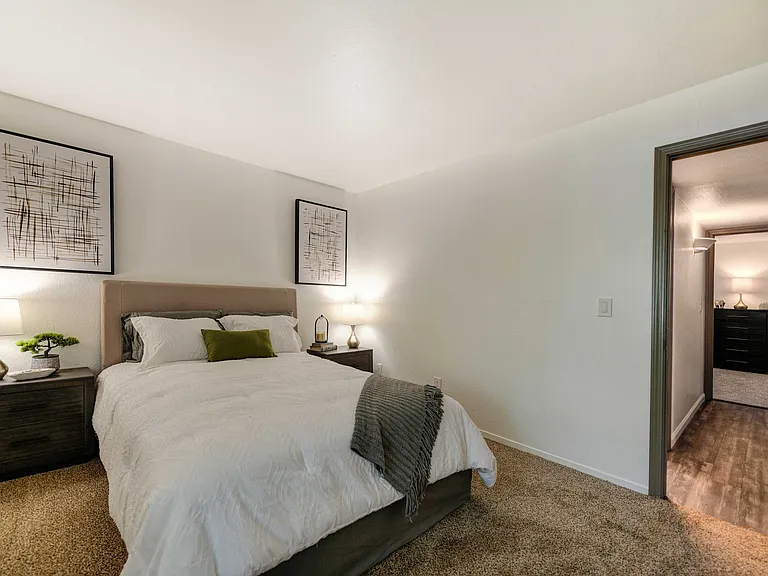 2 Bedroom palomino guest room