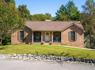 701 Laurelwood Ct, Clarksville, TN 37043