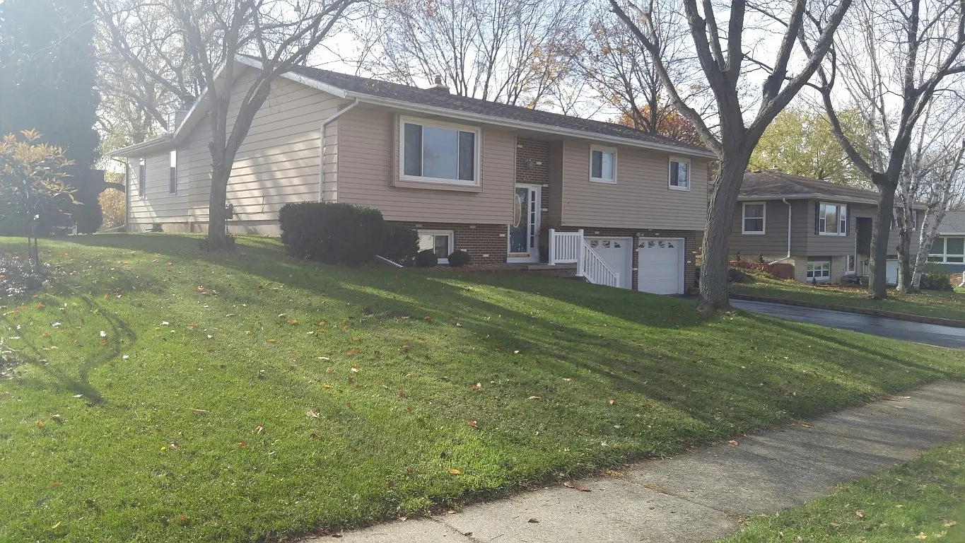 270 E Richards Rd photo 1