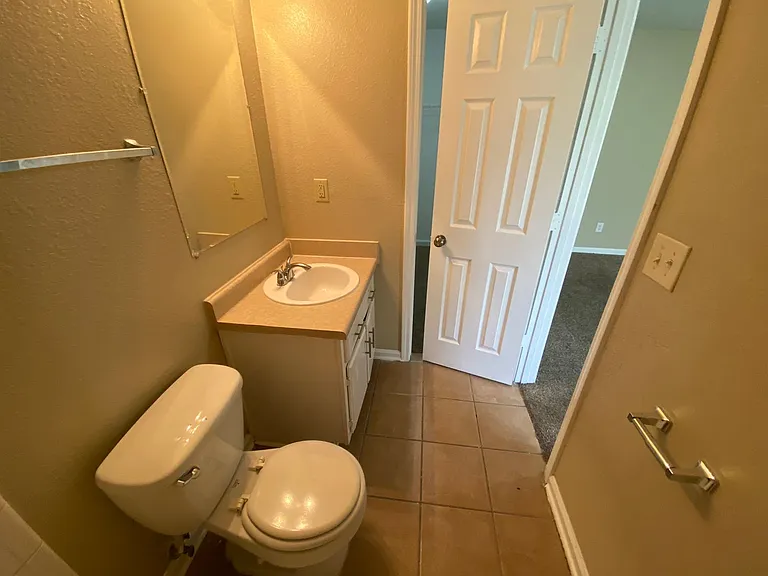 4832 Royal Run Dr — Photo 10