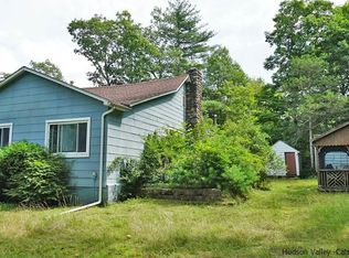 606 Band Camp Cir, Saugerties, NY 12477