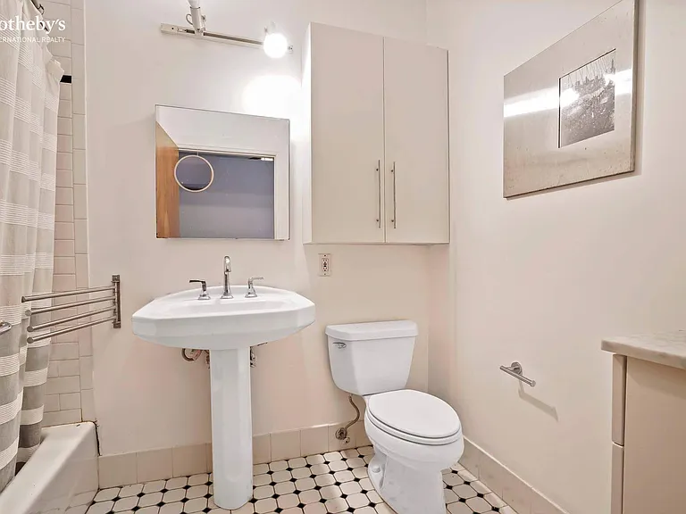 535 Dean St #418 — Photo 6