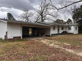 1653 Effie Hwy, Deville, LA 71328
